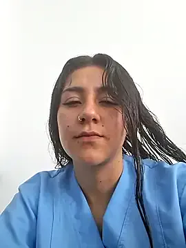 CAROLINE__07 on StripChat