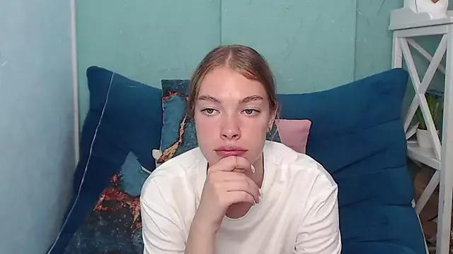 CassieDi on StripChat 