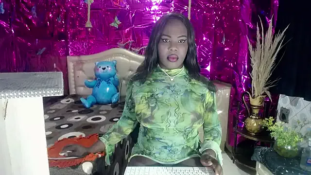 CatrinaGill on StripChat