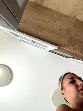 Celine_charme — Dshabillez moi