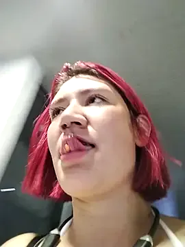 Cerecitaa02_ on StripChat