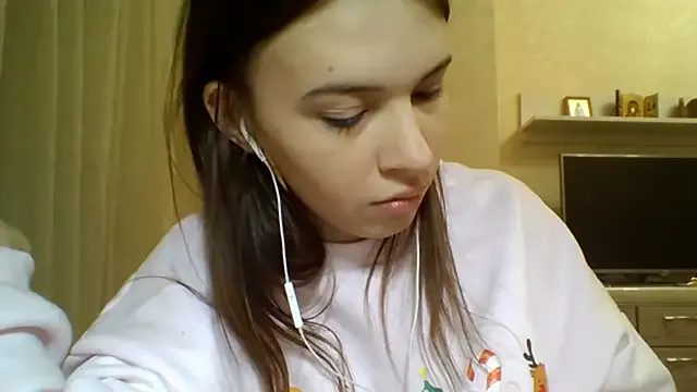 CeyaLier on StripChat