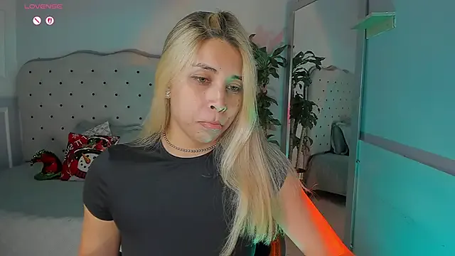 charlotte__grey on StripChat