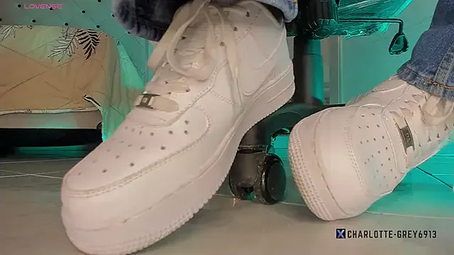 charlotte__grey on StripChat