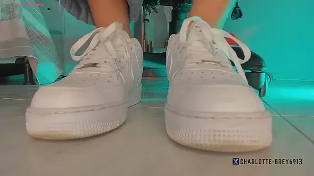 charlotte__grey on StripChat