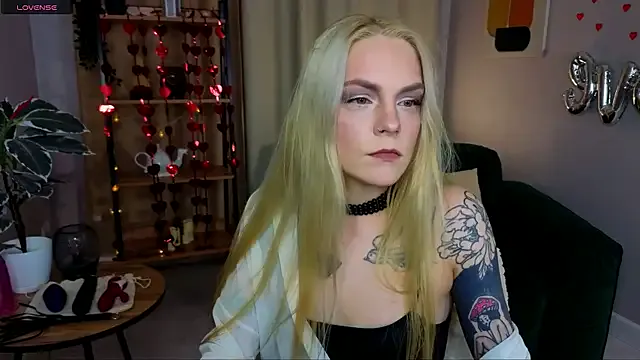 cherrie_sherry — Spank booty x5