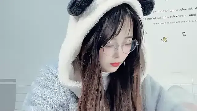 Cherry-666 on StripChat