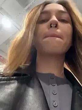 Freechat Cherry____Pie on StripChat