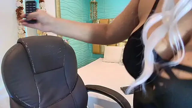 cherry_chel — Wet shirt