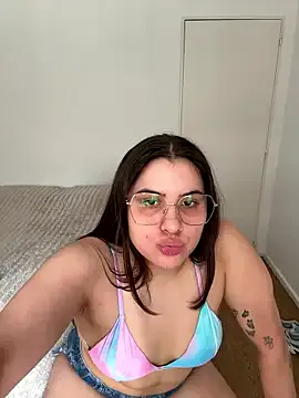 chinaaa2333 on StripChat