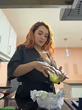 Chloe_Connor — Boobs Out & Nipple Play