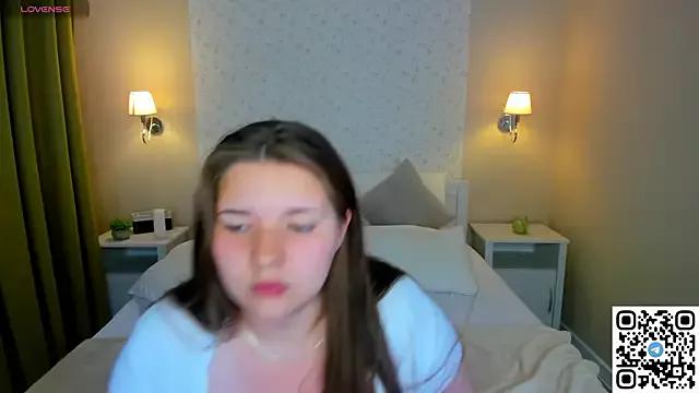 Freechat Chloee_White on StripChat