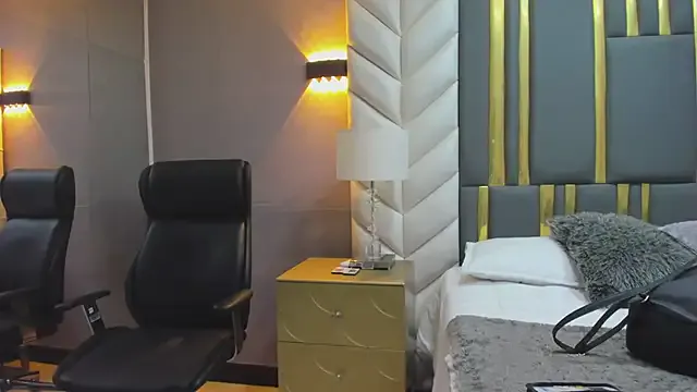 ChloeHarper_ — naked total 