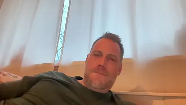 Christian87xxx — shirt off