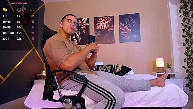 ChristopherBlack_ on StripChat