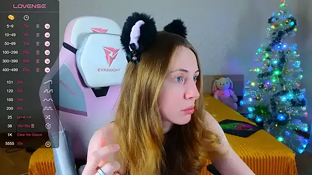 Cowell_Adelina — show pussy