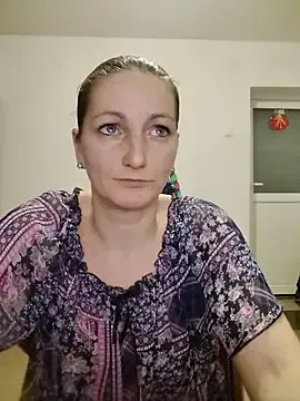 CrazyMaya39 on StripChat