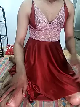 Crossdres — BIG ASS SHOW