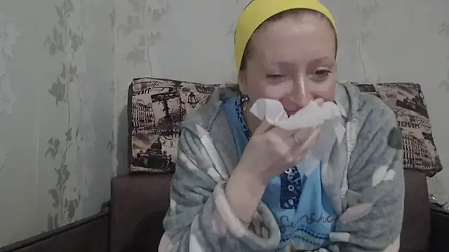 CrystallAngel on StripChat