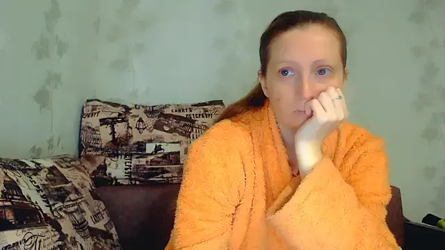 CrystallAngel on StripChat