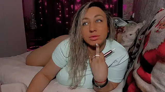 CumOnMy_Tits on StripChat