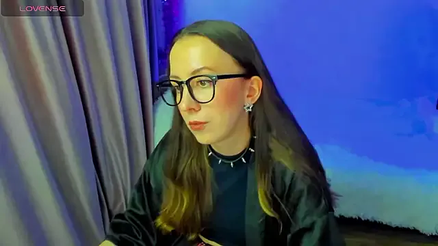 CurlySteph on StripChat