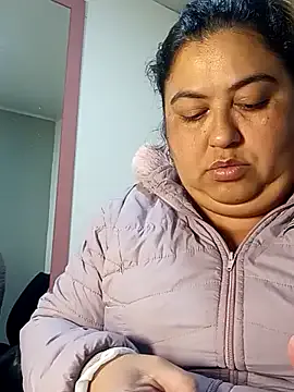 curvy_diva_ on StripChat