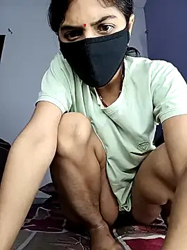 Curvy_Kavya — Lip kiss