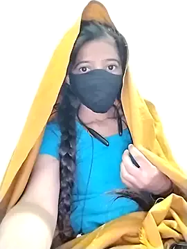 Cute-Naavya on StripChat