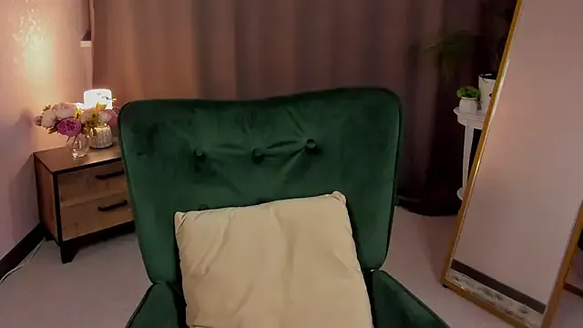 cute_luucy — Make my ass red