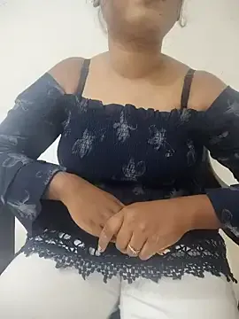 Cutie_bae011 — Freechat on StripChat