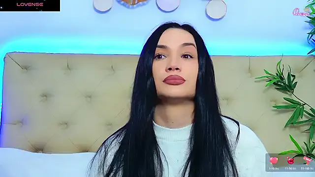 DaliyaArabian — Warm my pussy up