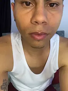 Danielkrdenass on StripChat