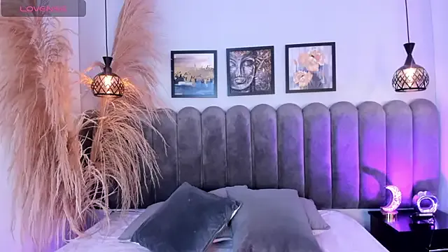 Dark_nina_ on StripChat