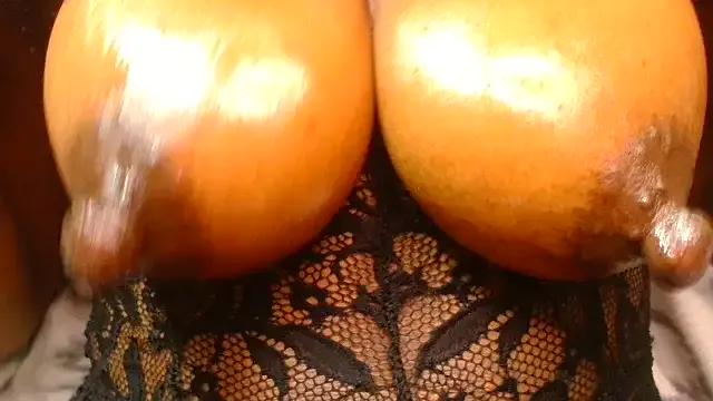 DarkSultryxxxx — SPREAD MY ASSHOLE