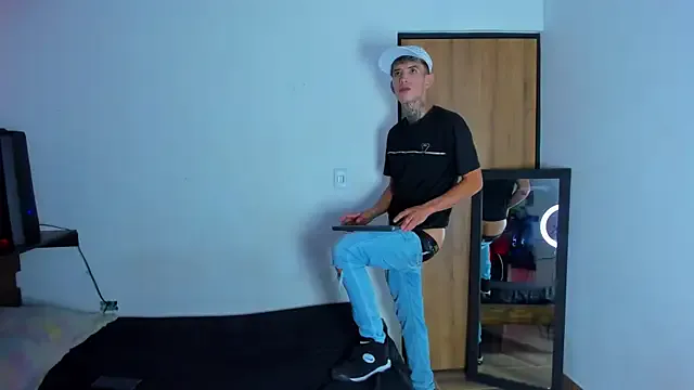 Darwinstark_ — let's fill the walls with semen