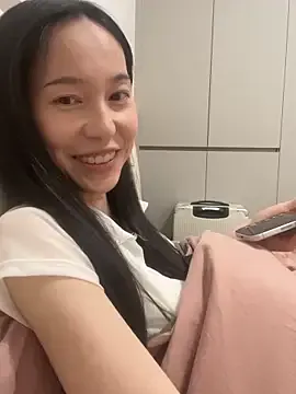 DD-52 — Private on StripChat