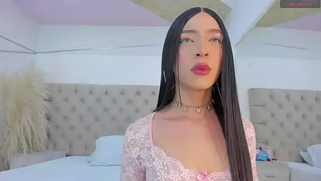 DeboraCopper — LOTS OF SPANKING AND SEXY DANCE