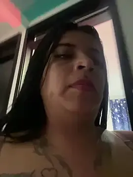 Devilsweet17 on StripChat