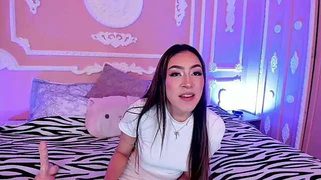 DhaliaRosse on StripChat