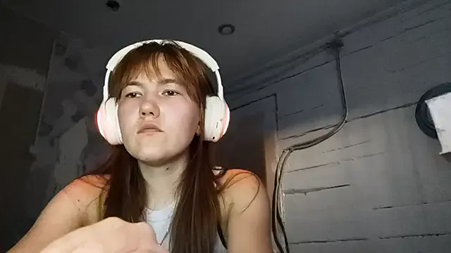 DinaFirebird from StripChat