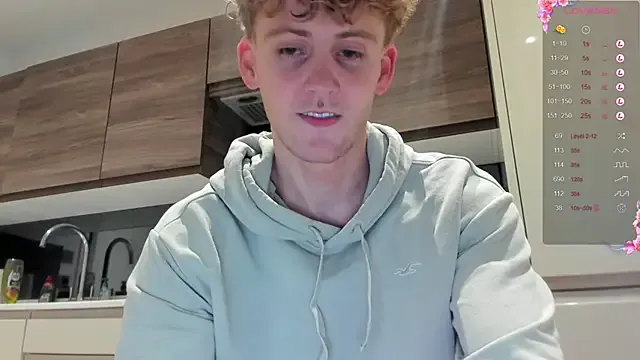 DominantAlex18 on StripChat