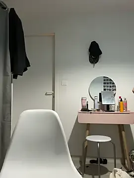 DouceAngela69 on StripChat