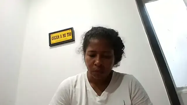 Dreambody- — show naked + twerk