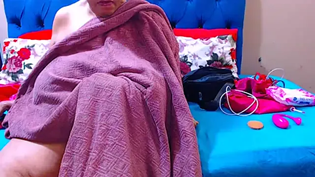 ebonycandy10 on StripChat