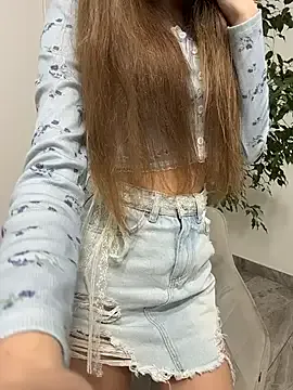 elikako from StripChat