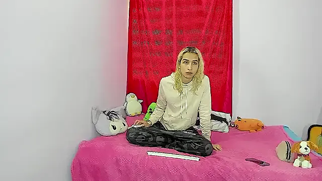 Elis-Darling on StripChat