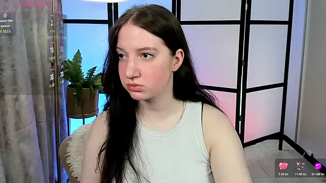 Elisabeth_Binder — Shy smile + hair play 