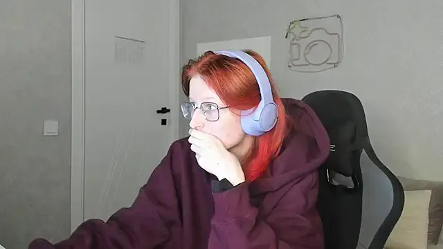 ElizabethHarpper on StripChat