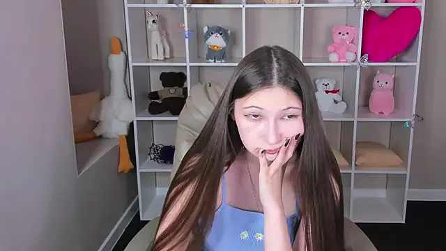 Ella_Burns on StripChat